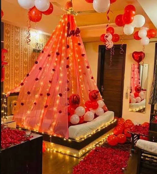 fist night room decor
