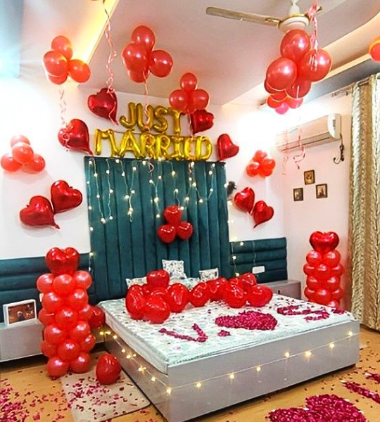 just married flowers room decor