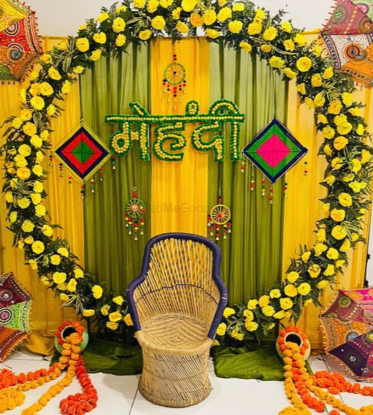 mehndi ring decor